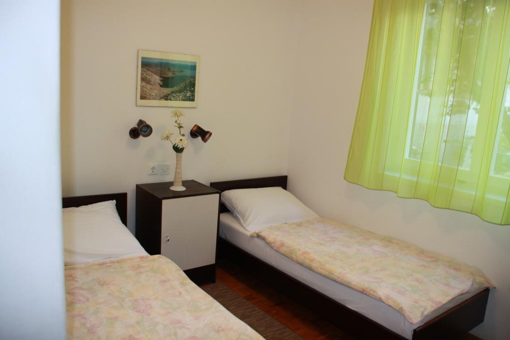 Mediterranean Oasis Apartments Baška Exteriér fotografie